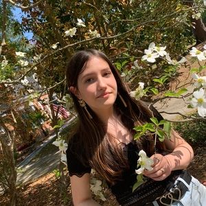 Meet your Posher, Carley